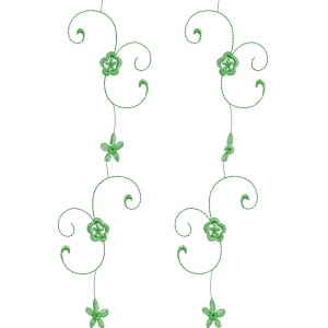 绿色藤蔓花卉图案